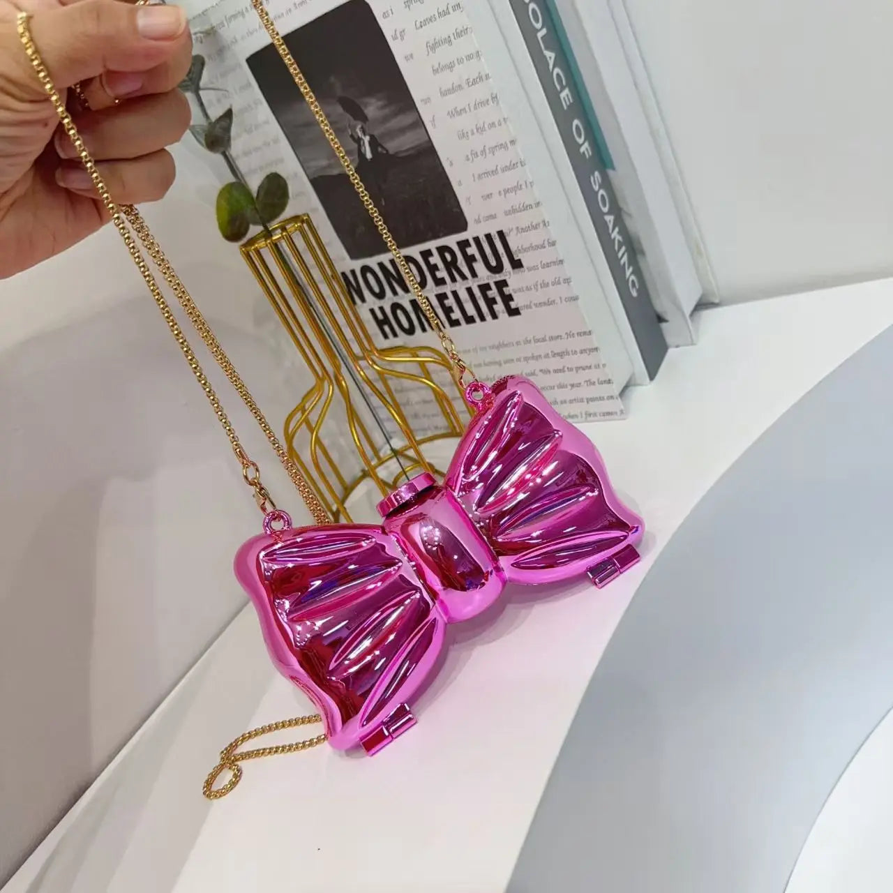Cartera metálica ideal para reuniones con amigos y fiestas elegantes ❤️
