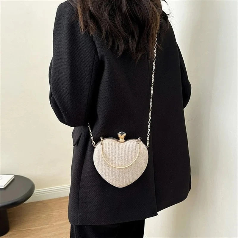 Bolso de mano de noche para mujer, bolso brillante con forma de corazón, bolsos de mano metálicos, bolsos de moda con cadena, bolsos de hombro y bandoleras de lujo para mujer