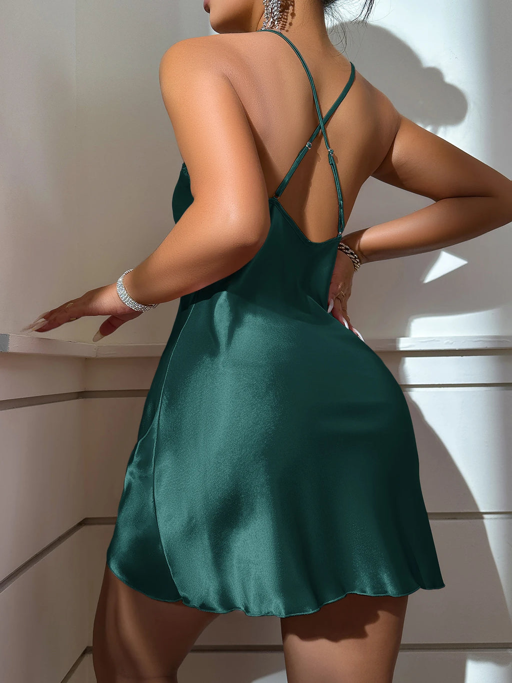 Vestido lencero sexy de seda helada sin espalda para el Día de San Valentín, pijama de verano, vestido corto de mujer para estar en casa, camisón de seda de simulación
